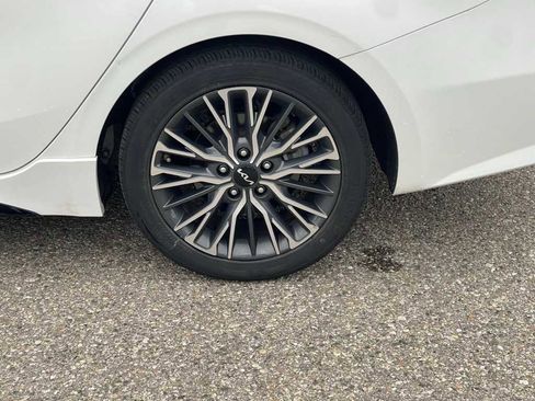 Used 2024 Kia Forte GT-Line w/ GT-Line Premium Package image 30