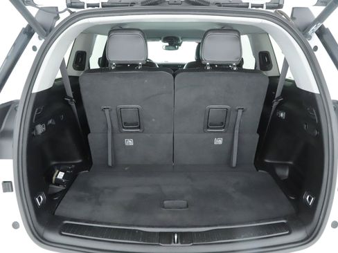 Certified 2022 Jeep Grand Cherokee L Limited AWD/4WD image 18