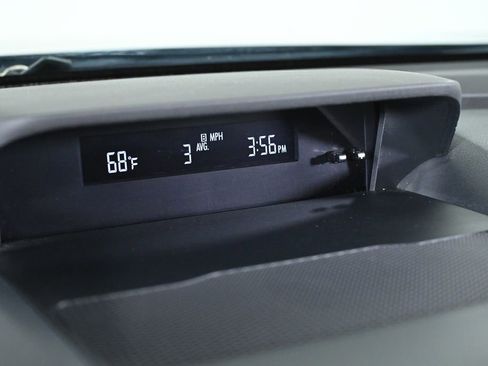 Used 2022 Subaru Ascent Premium w/ Convenience Package image 15