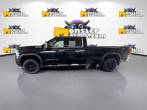 Used 2022 GMC Sierra 2500 Denali w/ Denali Black Diamond Edition AWD/4WD image 7