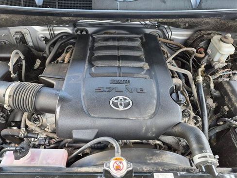 Used 2020 Toyota Tundra SR5 w/ SR5 Upgrade Package AWD/4WD image 20