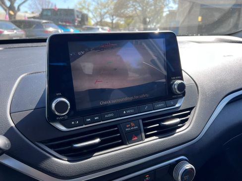 Used 2020 Nissan Altima 2.5 S FWD image 40