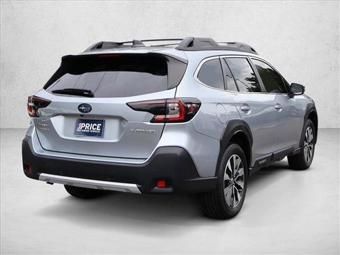 Used 2023 Subaru Outback Limited AWD/4WD image 5