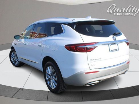 Used 2021 Buick Enclave Premium w/ Experience Buick Package image 6