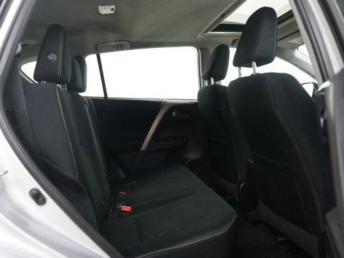 Used 2015 Toyota RAV4 XLE AWD/4WD image 12