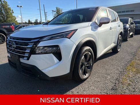 Certified 2025 Nissan Rogue SV AWD/4WD image 1
