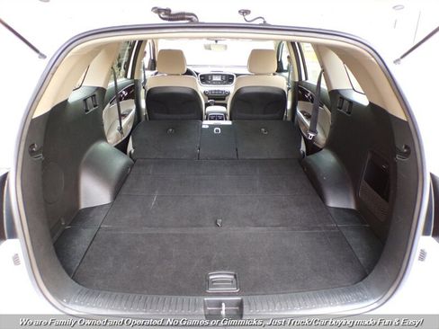 Used 2016 Kia Sorento LX image 10