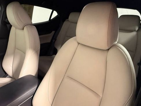 Used 2019 MAZDA MAZDA3 Hatchback w/ Preferred Package FWD image 30