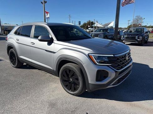 New 2026 Volkswagen Atlas Cross Sport SE image 8