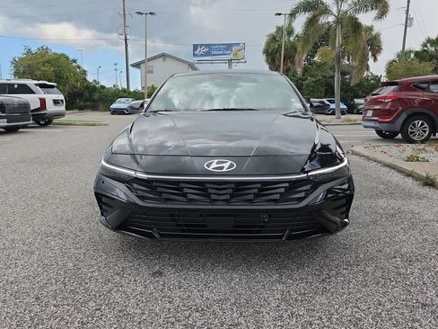 New 2026 Hyundai Elantra Limited FWD image 10