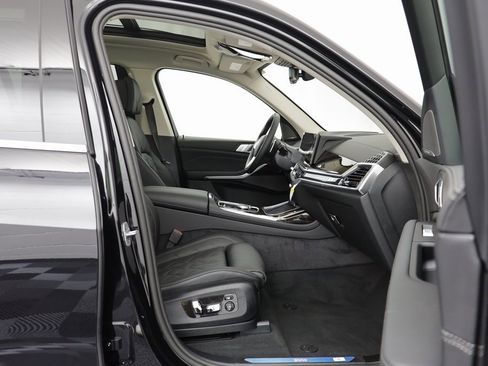 New 2026 BMW X7 xDrive40i w/ Premium Package image 20