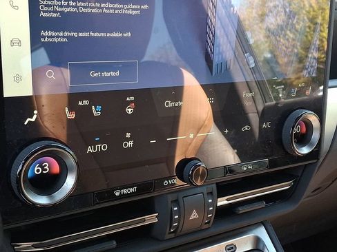 Used 2024 Lexus GX 550 w/ Cold Area Package AWD/4WD image 18
