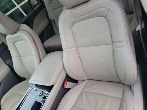 Certified 2024 Lincoln Aviator Reserve w/ Elements Package Plus AWD/4WD image 26