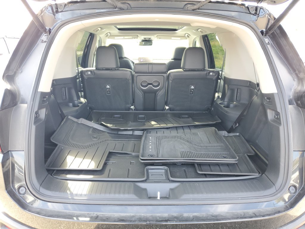Certified 2025 Honda Pilot Touring image 8