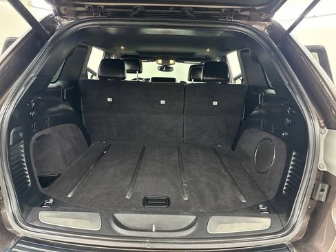 Used 2017 Jeep Grand Cherokee Limited w/ Trailer Tow Group IV AWD/4WD image 24