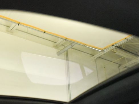 Used 2025 Mercedes-Benz CLA 250 4MATIC image 2