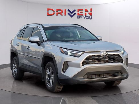 Used 2024 Toyota RAV4 XLE image 7