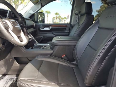 Used 2024 GMC Sierra 2500 Denali w/ Denali Reserve Package image 19