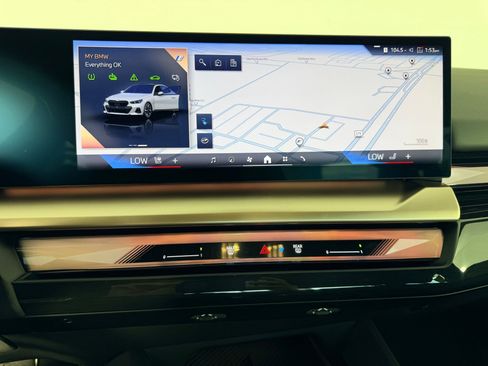 Used 2026 BMW i5 eDrive40 w/ Executive Package AWD/4WD image 18