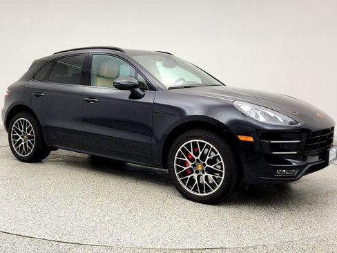 Used 2018 Porsche Macan Turbo image 3