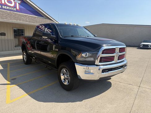 Used 2015 RAM 2500 Power Wagon w/ Comfort Group AWD/4WD image 3
