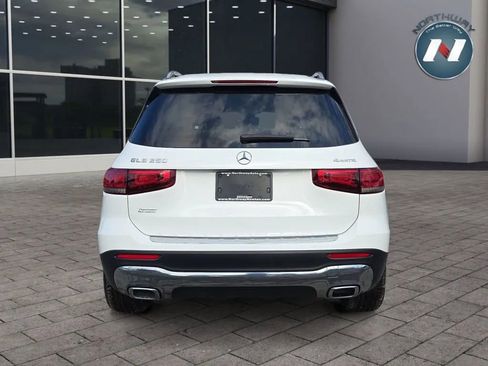 Used 2020 Mercedes-Benz GLB 250 4MATIC image 4