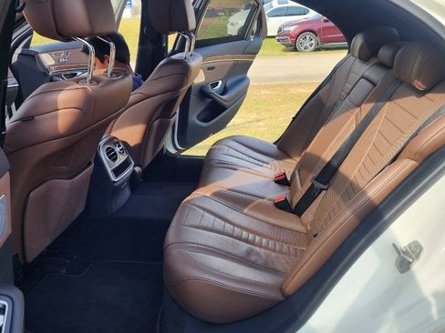 Used 2018 Mercedes-Benz S 560 Sedan image 45