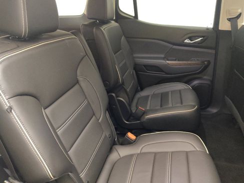 Used 2021 GMC Acadia Denali w/ Denali Technology Package FWD image 19