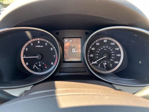 Used 2017 Hyundai Santa Fe SE AWD/4WD image 15