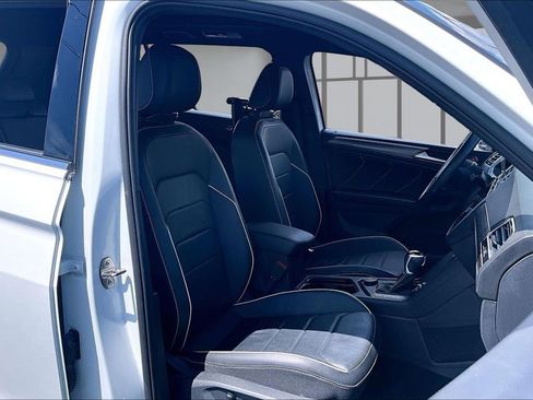 Used 2024 Volkswagen Tiguan SEL R-Line AWD/4WD image 7