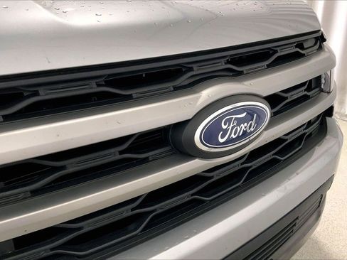 Used 2024 Ford Expedition XLT image 7