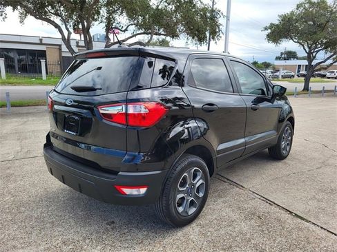Used 2021 Ford EcoSport S image 25
