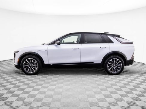 New 2026 Cadillac Lyriq Sport image 2