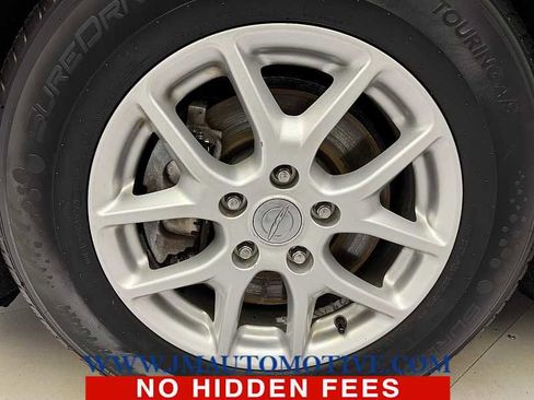 Used 2020 Chrysler Pacifica Touring-L FWD image 9