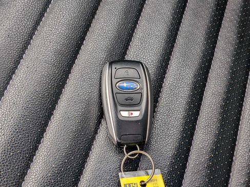 Used 2016 Subaru Outback 2.5i Limited AWD/4WD image 27