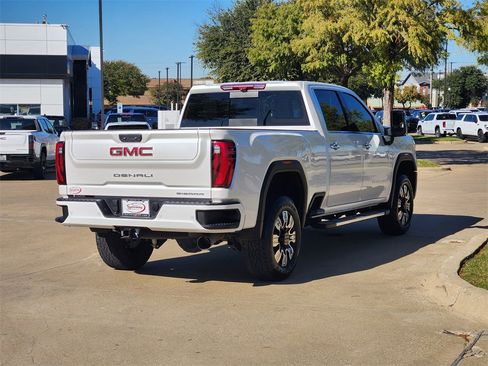 Used 2024 GMC Sierra 2500 Denali w/ Denali Reserve Package image 7