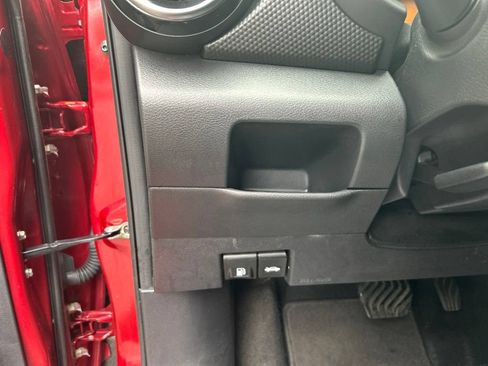 Used 2021 Nissan Kicks SV FWD image 24