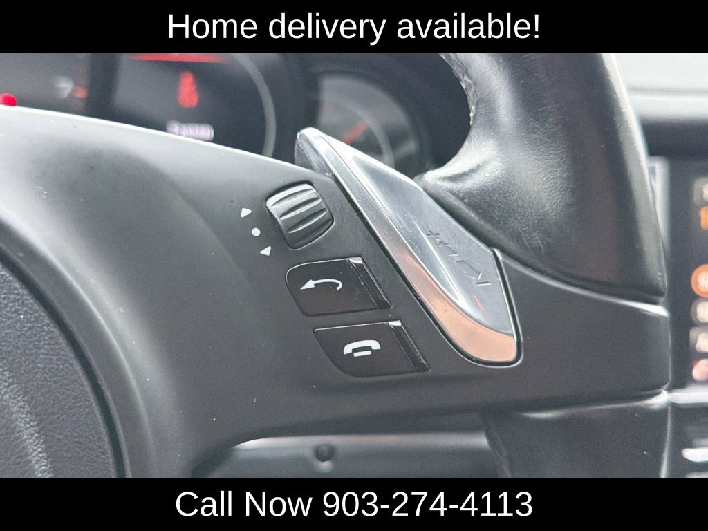 Used 2015 Porsche Panamera RWD image 20