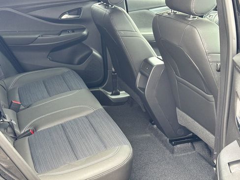 Used 2025 Buick Envista Preferred w/ Convenience II Package FWD image 15