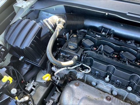 Used 2021 Jeep Renegade Sport image 32