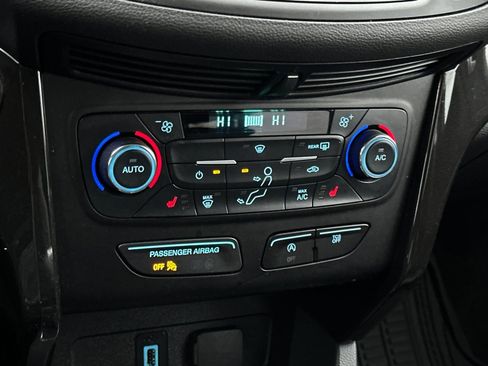 Used 2017 Ford Escape Titanium image 20