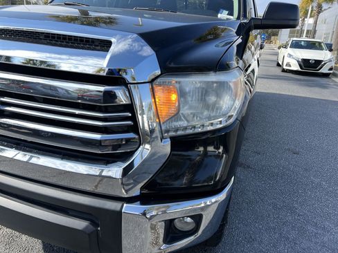 Used 2017 Toyota Tundra SR5 w/ TRD Off Road Package image 5