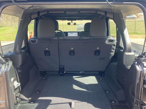 New 2026 Jeep Wrangler Unlimited Sport AWD/4WD image 40
