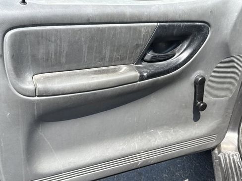 Used 2007 Ford Ranger XL image 14