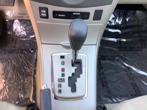 Used 2013 Toyota Corolla LE FWD image 37