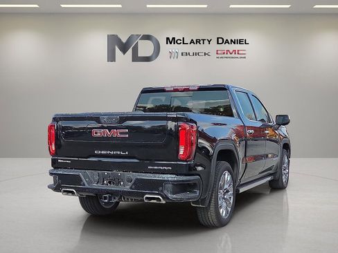 Used 2024 GMC Sierra 1500 Denali w/ Denali Reserve Package image 5