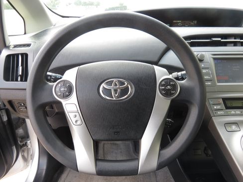 Used 2013 Toyota Prius Two FWD image 13