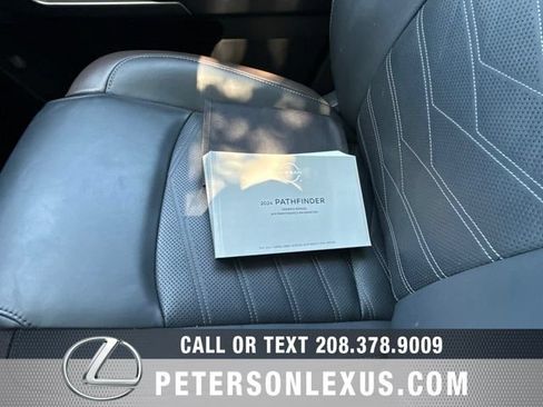 Used 2024 Nissan Pathfinder Platinum w/ Cargo Package AWD/4WD image 30