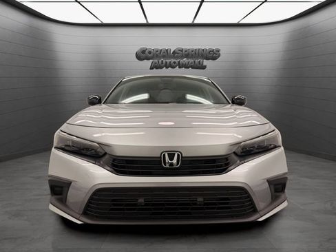 Used 2024 Honda Civic Sport image 8