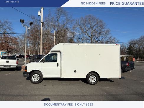 Used 2015 Chevrolet Express 3500 image 5